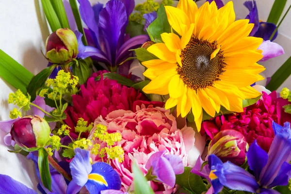 Spring Boquet with Sunflower — Stock Photo, Image