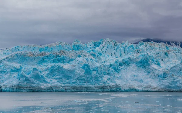 Льодовик Хаббарда синій льоду — стокове фото