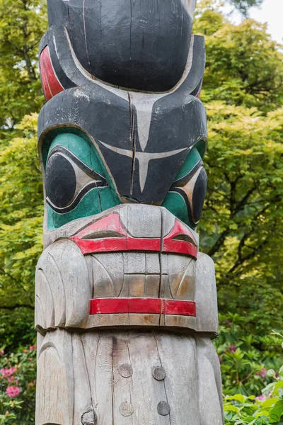 Olhos no Totem Pólo — Fotografia de Stock