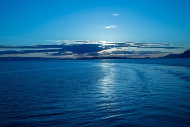 Mavi bir gün batımı