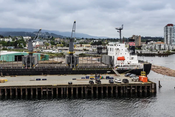 Freighter in Nanaimo Dry Dock — Stock Photo, Image