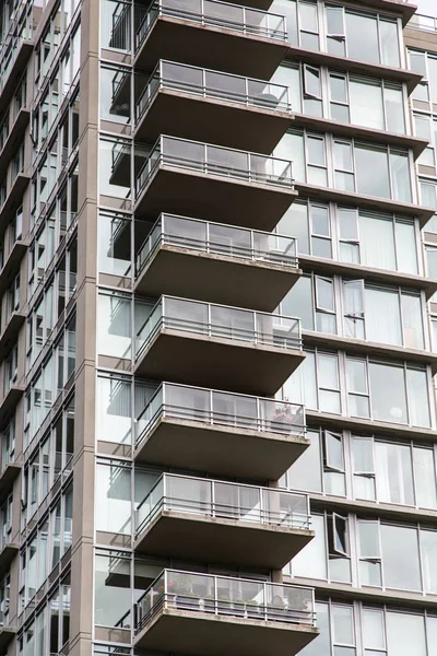 Vancouver yüksek doğmak kınamak üzerinde balkon — Stok fotoğraf