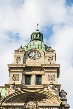 Vancouver Saat Kulesi üzerinde yeşil kubbe