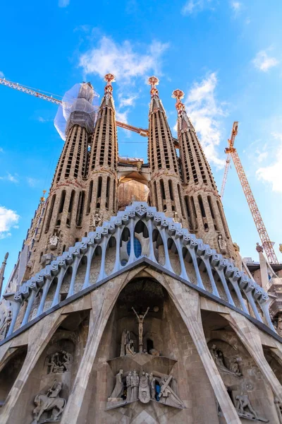 Sagrada Familia from Below — Stock Photo, Image