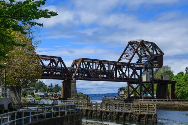 Ponte d'acciaio vicino a Ballard Locks — Foto Stock