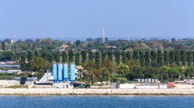Venice Sahili üzerinde nakliye işlemi
