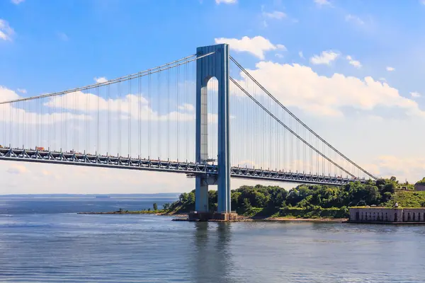 A Ponte Verrazano e a Ilha Staten — Fotografia de Stock