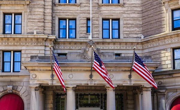 American Flags on Old Hotel — Stock Photo, Image