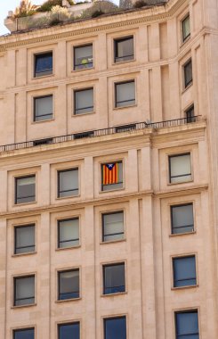 Estelada bayrağı penceresinde