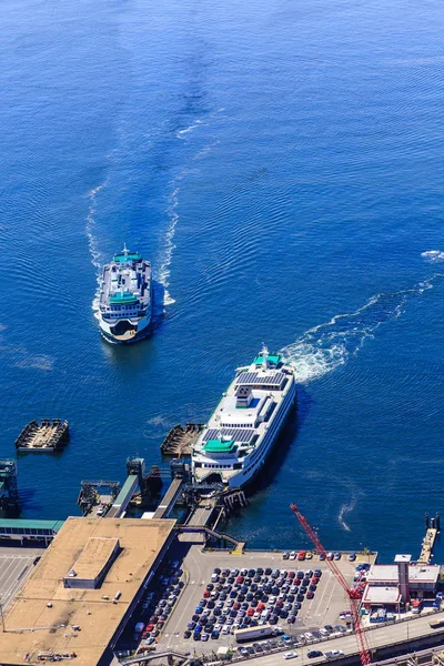 Ferries Docking en Seattle —  Fotos de Stock
