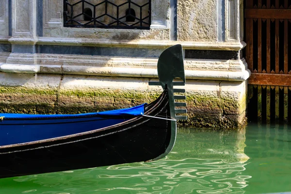 Bow of Gondola — Stock Photo, Image