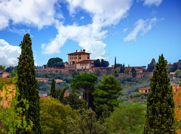 Tuscany Estate on a Hill — Stock Photo, Image