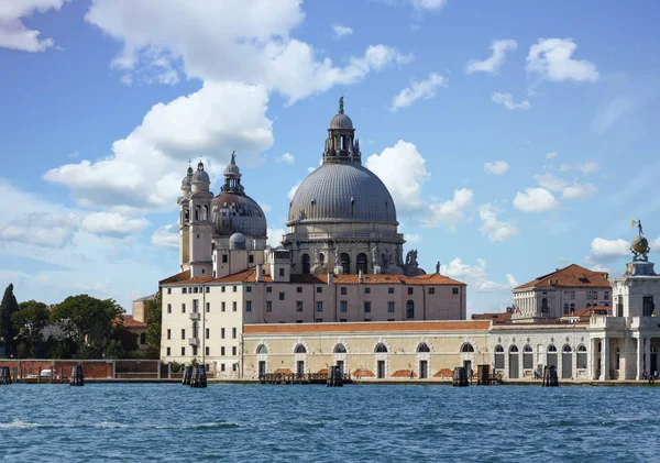 Domed Church on Venice Canal — Stock Photo, Image