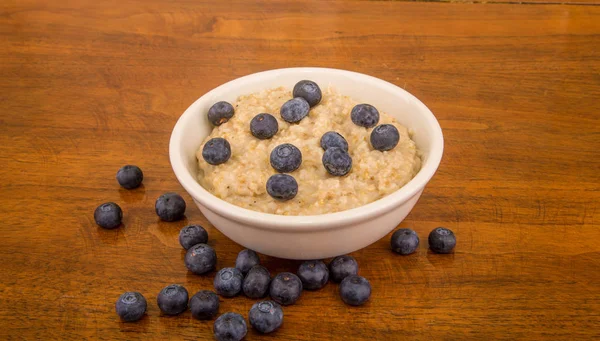 Blueberries on Oatmeal — Stock Photo, Image