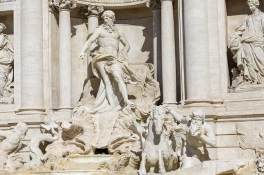 Trevi Çeşmesi ile ilgili ayrıntılar