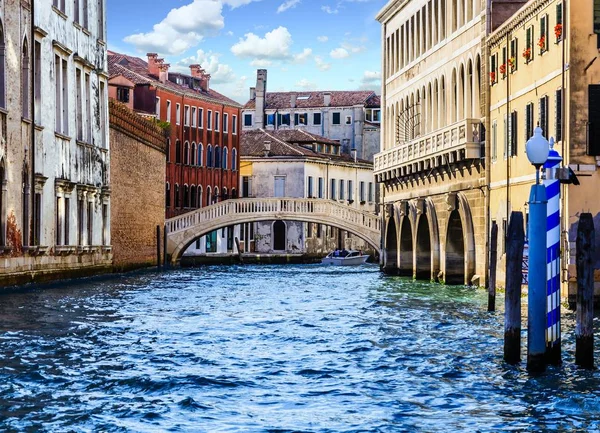 Canal Under Bridge — Stock Photo, Image