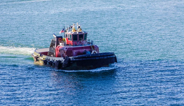 Barco rebocador em Biscayne Bay — Fotografia de Stock