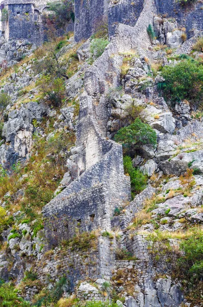 Broken Stone Wall up Kotor Cliff — Stock Photo, Image