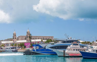 Bermuda 'da Feribot Yükleme