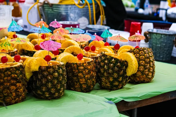 Tropical Pineapple Drinks — Stock Photo, Image