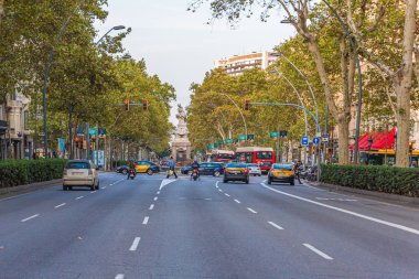 Barcelona Caddesi 'nden Roundabout' a