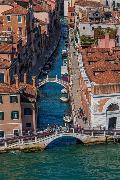 Small Bridges Over Narrow Canal — Stock Photo, Image