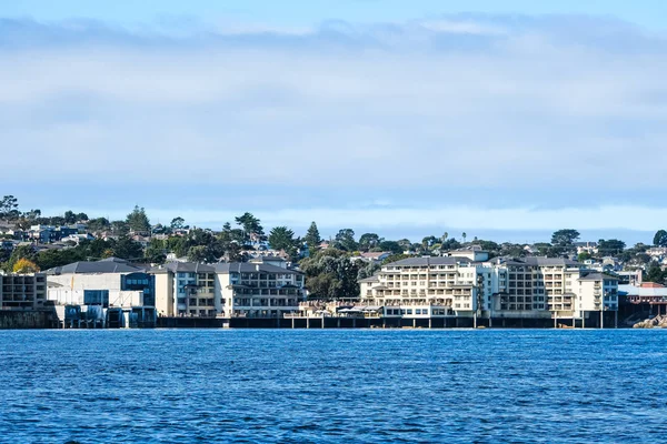 Eigentumswohnungen an der monterey coast — Stockfoto