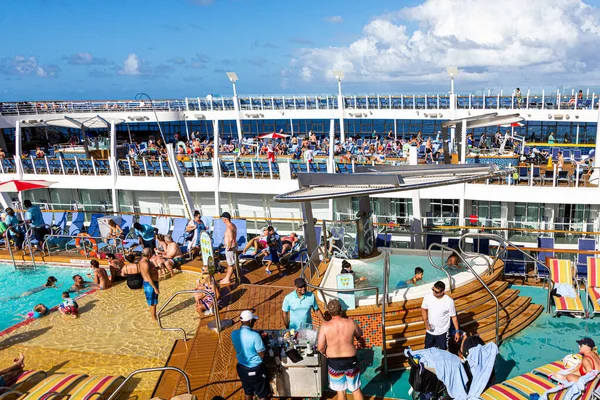 Fun Around Cruise Ship Pool Deck — Stock Photo, Image