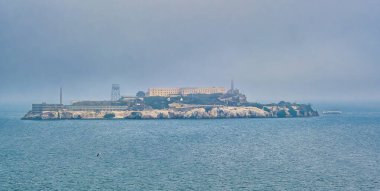 Sabah erken saatlerde Alcatraz