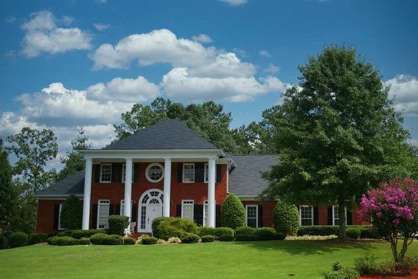 Columns on Nice Brick Home — Stock Photo, Image