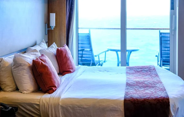 Bed on Cruise Ship — Stock Photo, Image