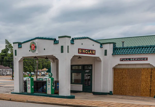 Full Service Sinclair Station — Stock Photo, Image