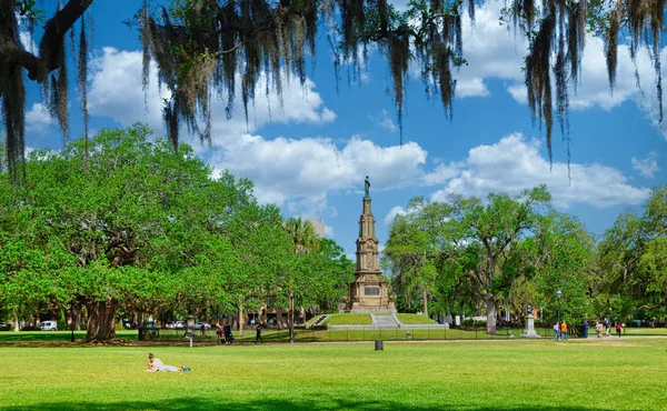 Visitors to Forsyth Park — 스톡 사진