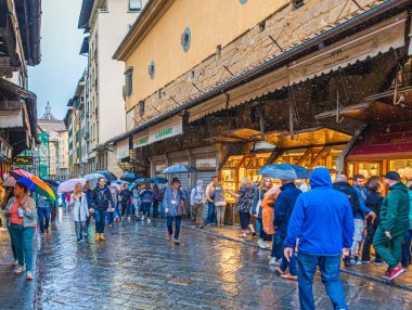 Ponte Vecchio 'da Yağmurlu Gün