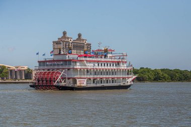 Westin Hotel 'deki Georgia Queen Nehir Teknesi