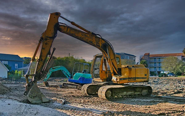 Two Loaders in Afternoon Light — Stock Photo, Image