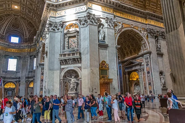 Tour Groups in Saint Peters — Stock Photo, Image