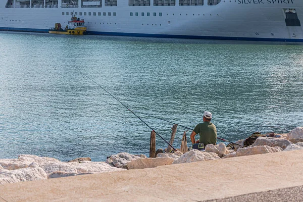 Pêche par bateau de croisière — Photo