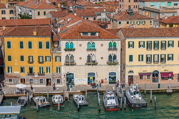 Boats at Venice Dock — Stock Photo, Image