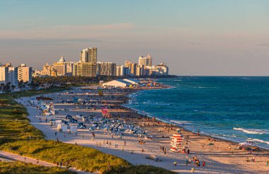 Miami Sahilinde Öğleden Sonra Işığı