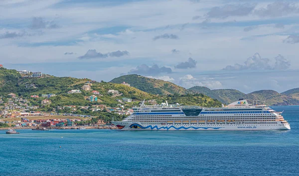 Aida Cruise Schip in St Thomas — Stockfoto