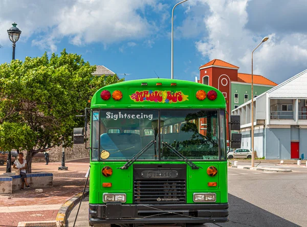 Magic Bus Sightseeing in Curacao — 스톡 사진