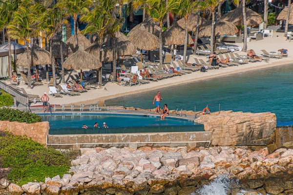 Swimming Pools at Curacao Resort — Stock Photo, Image