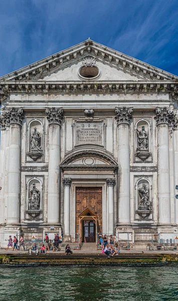 Fachada de Santa Maria del Rosario — Foto de Stock