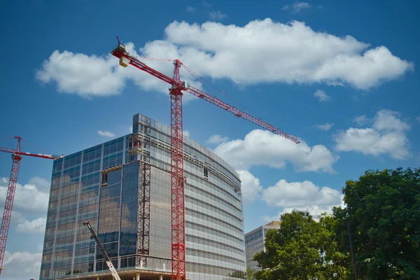 Two Red Cranes at Construction Project — Stock Photo, Image