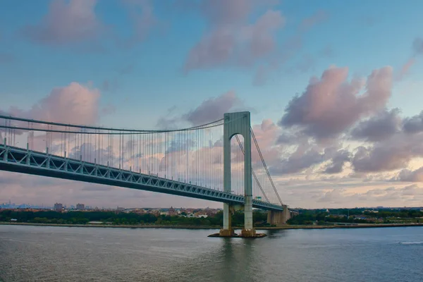 Alacakaranlık Altındaki Köprü — Stok fotoğraf