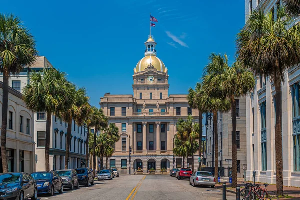 Ayuntamiento de Savannah Down Bull Street —  Fotos de Stock