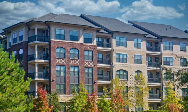 Modern Brick and Stucco Condo Building — Φωτογραφία Αρχείου