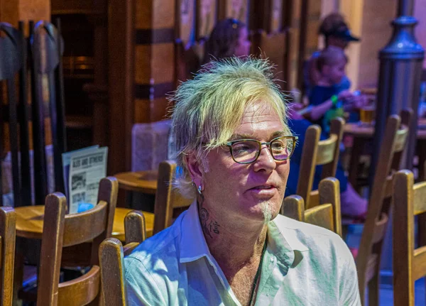 Performer Jimmy Hopper on Cruise Ship — Stock Photo, Image