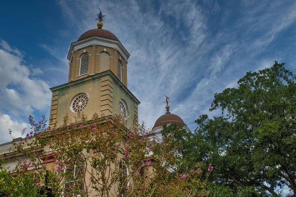 Stucco Church with Domed Steeples — Stockfoto